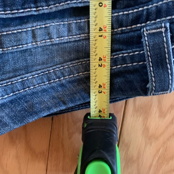 Miss Me Dark Denim Jeans Mid Rose Easy Boot Size 32 with diamond pocket detail - Picture 8 of 10